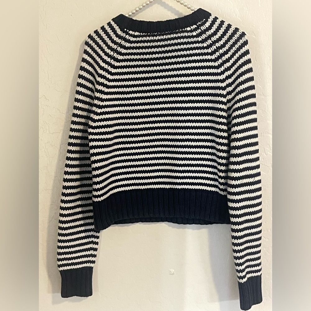 Vineyard Vines Blue and White Striped Sweater - Picture 5 of 6